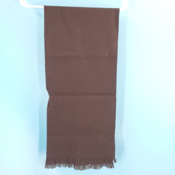 New with tags 100% lambswool chocolate brown scarf - Picture 3 of 8